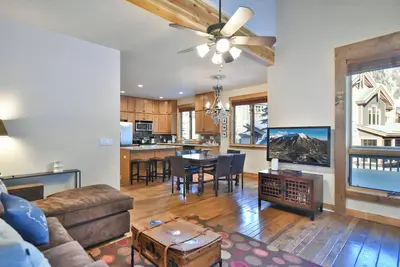 Image de Settlers Creek Townhome: Great Keystone Location!