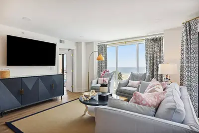 Image de Completely Renovated in 2025 Luxurious 2 Bedroom Villa with Ocean Views
