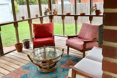 Image de Little Gem of Midtown-Charming 3-bedroom house in serene Tallahassee.