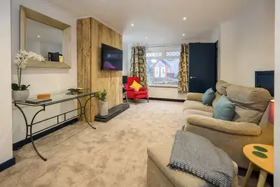 Image de Little Coto: Bristol Home by StayStaycations