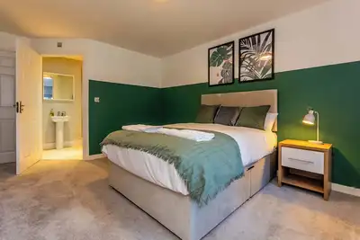 Host & Stay | Whinney Hill