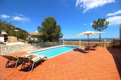 Image de Beautiful 3 bedroom villa with fantastic sea views
