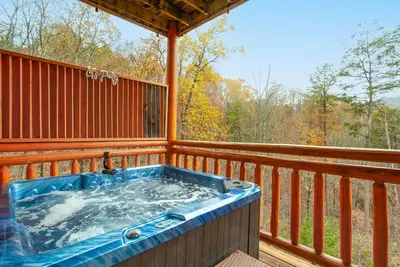 Image de 2 Luxury 12br Cabins w/ Indoor Pool, Hot Tub, Theater, Game Room