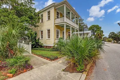 Image de Charming 2-bedroom cottage in Historic Beaufort. Walk to restaurants and shops