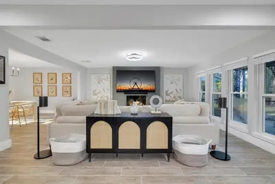 Image de Golf Course Mansion-Pool-Massive TVs-Sonos surround sound-Sleeps 16+