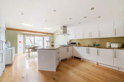 Image de Pass the Keys | Charming Home with River views Near Hampton Court