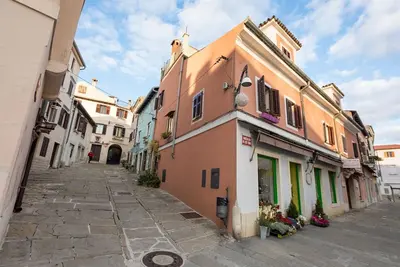 Image de Downtown Koper Spacious Apartment with Balcony - Two Bedroom Apartment with Balcony