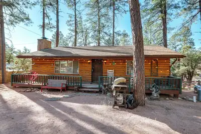 Image de Deck & Forest Views: ‘Black Bear Cabin' in Payson