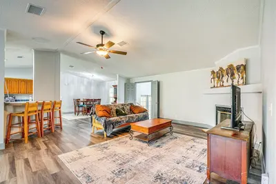 Image de Charming Farmhouse in Morriston w/ Fenced Yard