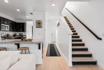 Image de Luxury 3 bedroom House/ Designer