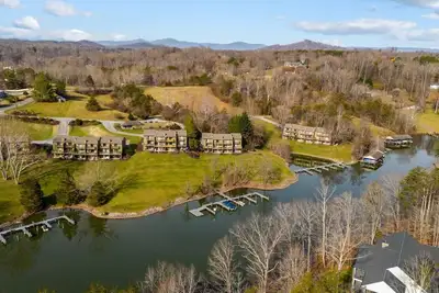 Image de Lakefront Retreat | Great Views, Pool, Dock Access
