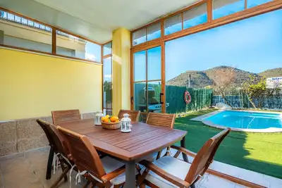 Chalet 'Llac D'alcudia' avec vue sur lac, Wi-Fi et climatisation