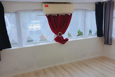 Image de Mobile home avec terrasse. \nUne location adaptée à des vacances en famille