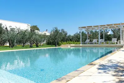 Confortable appartement avec piscine, Wifi, climatisation, Tv, patio, vue panoramique et parking