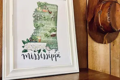 Image de Charming Lakeside 2-Bedroom Cabin with Pool and Firepit in Peaceful Edwards, Ms