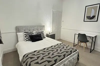 Image de Unwind at Hebburn House-Your Serene Retreat Awaits
