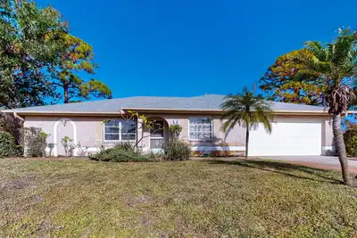 Image de Coastal charm within blocks of the Gulf beaches, snowbird and dog friendly, Ac