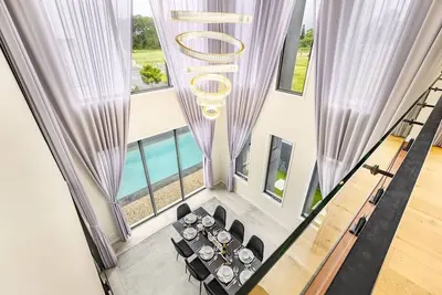 Image de Brand New 5br Luxe Mansion w/ Pool&Media Near Shop