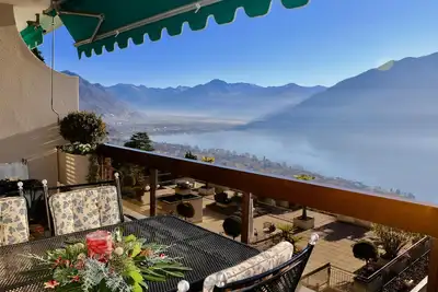 Image de Corner apartment on the 2nd floor for 1-5 persons.