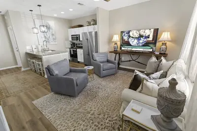 Image de Chic Oxford Getaway with 3 Bedroom Suites!