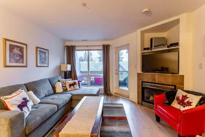 Image de Scenic Mountain Views | Prime Location | Fireplace