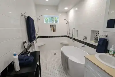 Image de Amazing Ocean Views - Two Apartments! [Units 1 & 2]