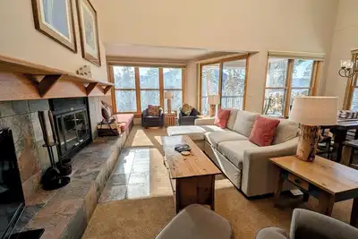 Image de Breathtaking Views, 3b/3b, Indoor Pool/Hot Tub