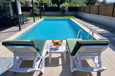 Image de Charming 4-bedroom villa with WiFi and Ac in lovely Fethiye