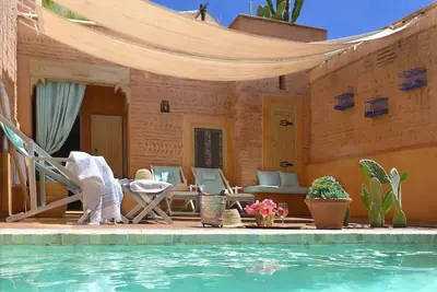Magnifique Riad, belle piscine partagée - terrasse