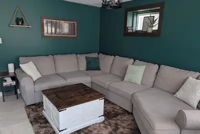 Image de Almaguin Hideaway Retreat: Rustic and chic 1-bedroom house. Downtown South River