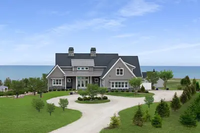 Image de Southview Retreat: Nfl Draft Home on Lake Michigan