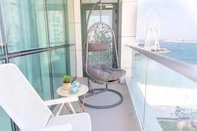 Image de Al Bateen Full Sea View 2br private Beach Jbr