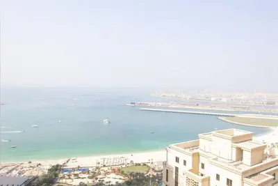 Image de 2br with Sea View on Jbr, Pool, Beach