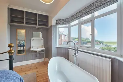 Image de Burtree House - Cinq Chambres Maison, Couchages 10