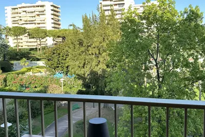Image de Charmant T2 avec piscine et balcon