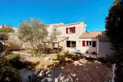 Image de Maison lumineuse avec jardin proche La Rochelle
