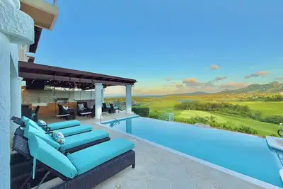 Image de Villa 1006 @ Pristine Bay, French Harbour