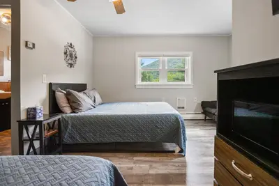 Image de Double Queen Suite w/ Futon | 2mi to Grand Canyon