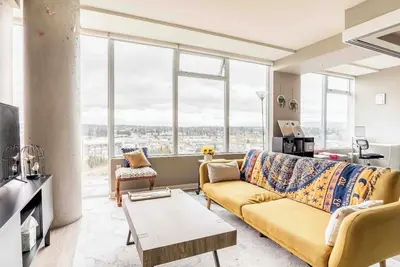 Image de Penthouse 2b  2b +Gym +Yoga Room +Lounge +Pool +WiFi in Downtown Bellevue