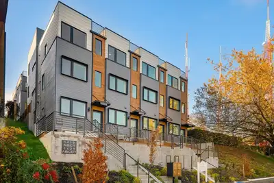 Image de Walk to CapHill 4b2. 5b Sleeps 12 w/Rooftop deck