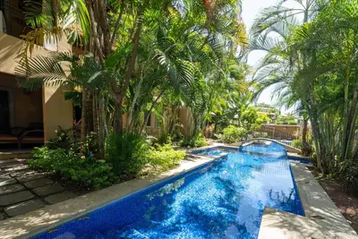 Image de Elegant, quiet and secure condo with terrace - Near to Playa Langosta