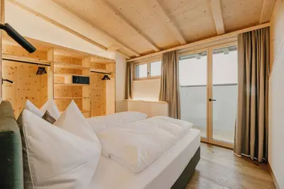 Image de Appartement \"Bergesruh\" avec vue sur les montagnes, jardin partagé et Wi-Fi