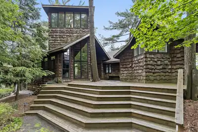 Image de Blue Horizon Private Lake Mi. Frontage