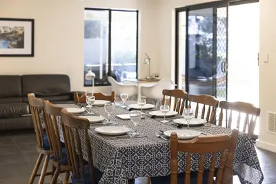 Image de Bedroom 5: FreeWiFi, AirCon, Tv, Ceiling Fan