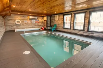 Image de The Only TenISee: Indoor Pool, Views, Theater Room, & Free Attraction Tickets