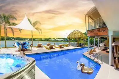 Image de Waterfront w/ Beach Htd Pool Cinema Game Room Tiki