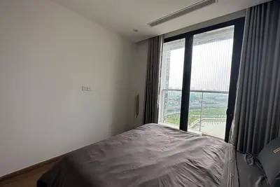 Image de Serene 4-bedroom apartment with Ac in Vinhomes Skylake