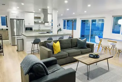 Image de Modern 2 Br, Spacious Guesthouse in Seward Park/Columbia City Next to Lake Wa