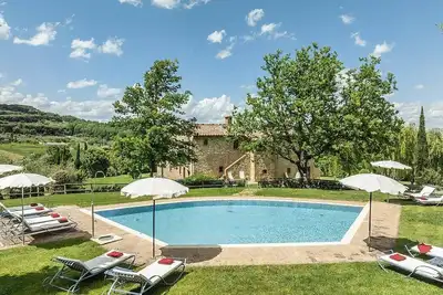 Image de Villa Bravio: A characteristic and welcoming two-story villa made of stone, with Free Wi-Fi.