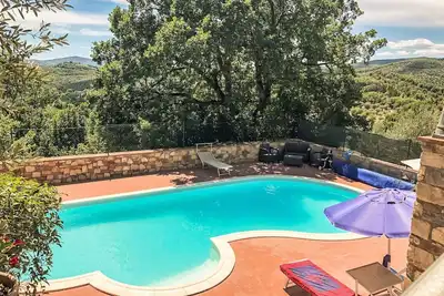 Image de Belle maison de vacances privée avec piscine privée, Wifi, patio, animaux admis et parking
